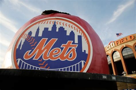 Mets’ directors Kevin Howard, Jeff Lebow included in front office firings: source